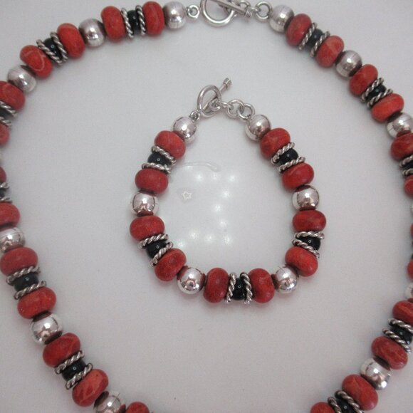 FLORENCIA LUCIO Zuni Sterling Silver Natural Orange and Blue  Sterling Silver, Natural Sponge Coral & Onyx Necklace and Bracelet Set - Mexico